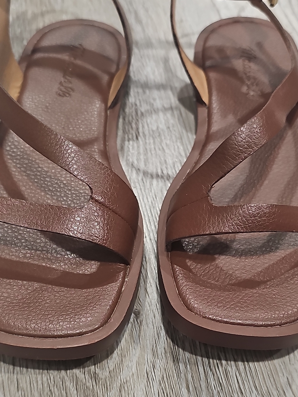 Madewell Brown Leather Strappy Ankle Flat Sandals - Picture 3 of 9